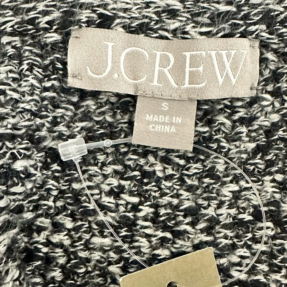 Black Tweed Short Sleeve Jacket - Picture 2 of 2